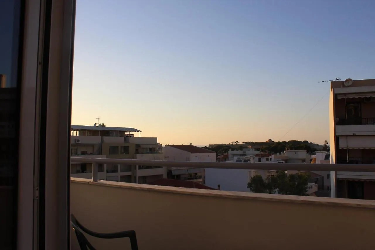Le Chris Central Apartments Resmo