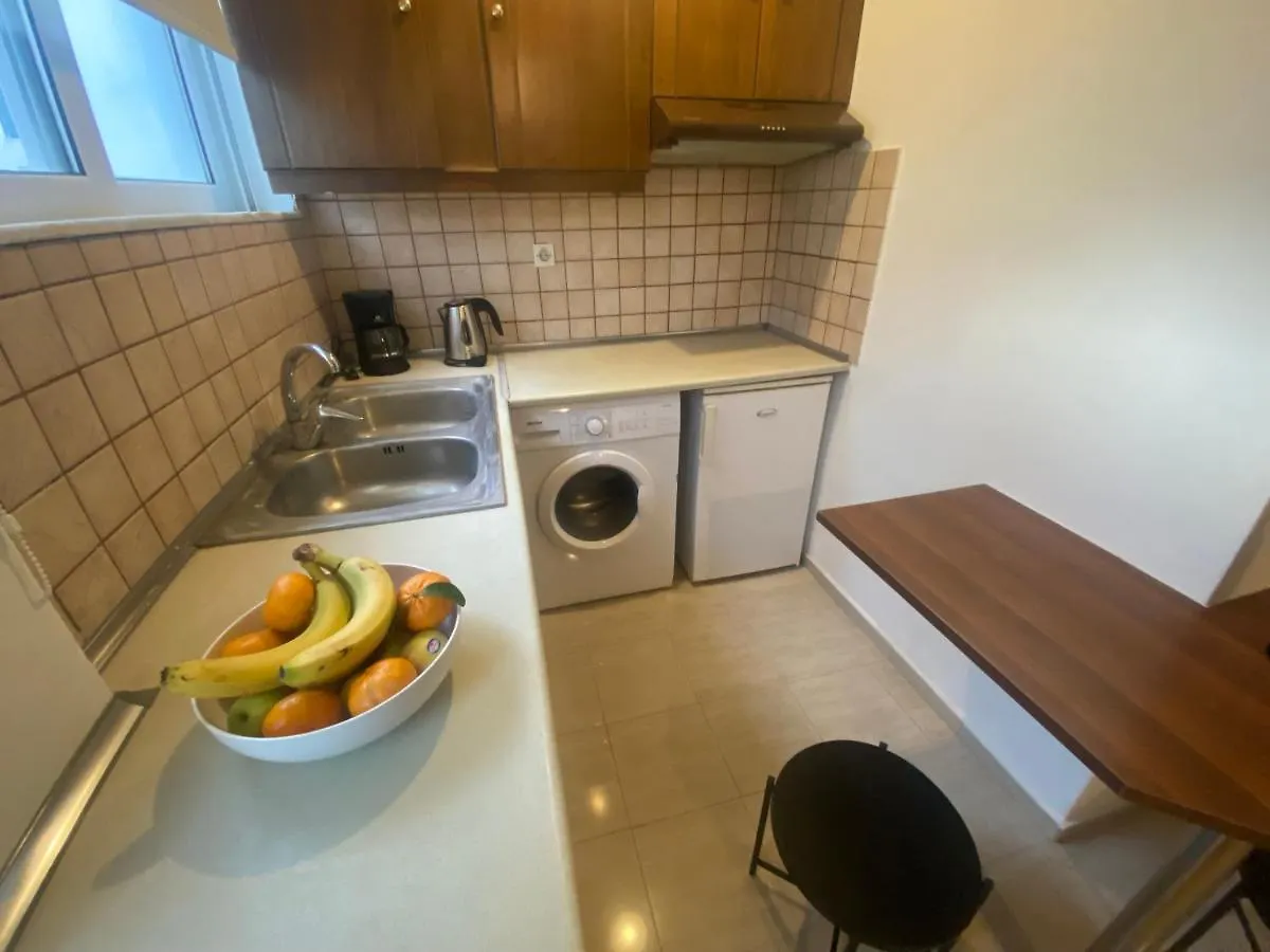 Le Chris Central Apartments Resmo 0*,