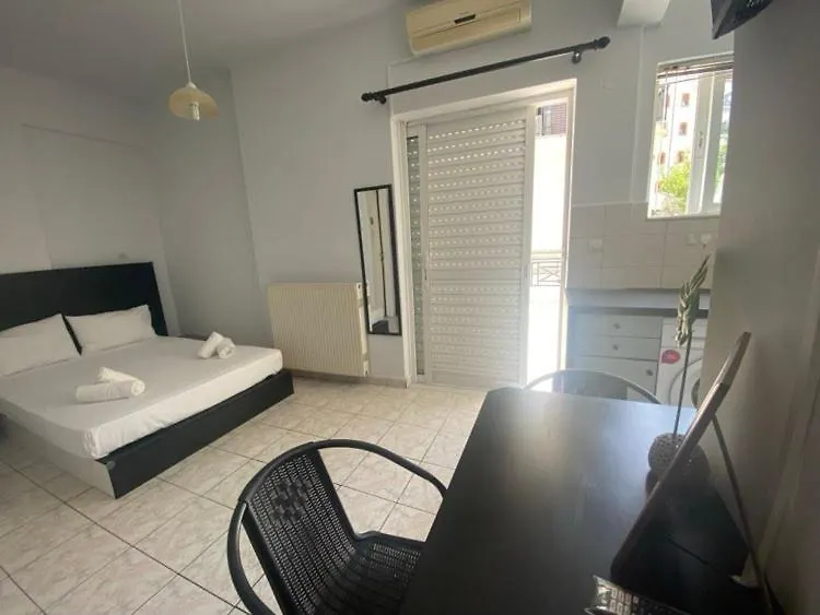 Le Chris Central Apartments Resmo