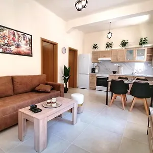 Alex Apartment, Cozy Place In Center Ηράκλειο Κρήτης