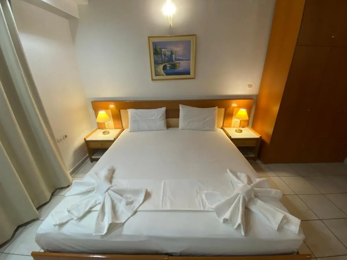 Le Chris Central Apartments Rethymno